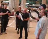  هكذا استقبلوا حجاج بيت الله الحرام في مطار اللد